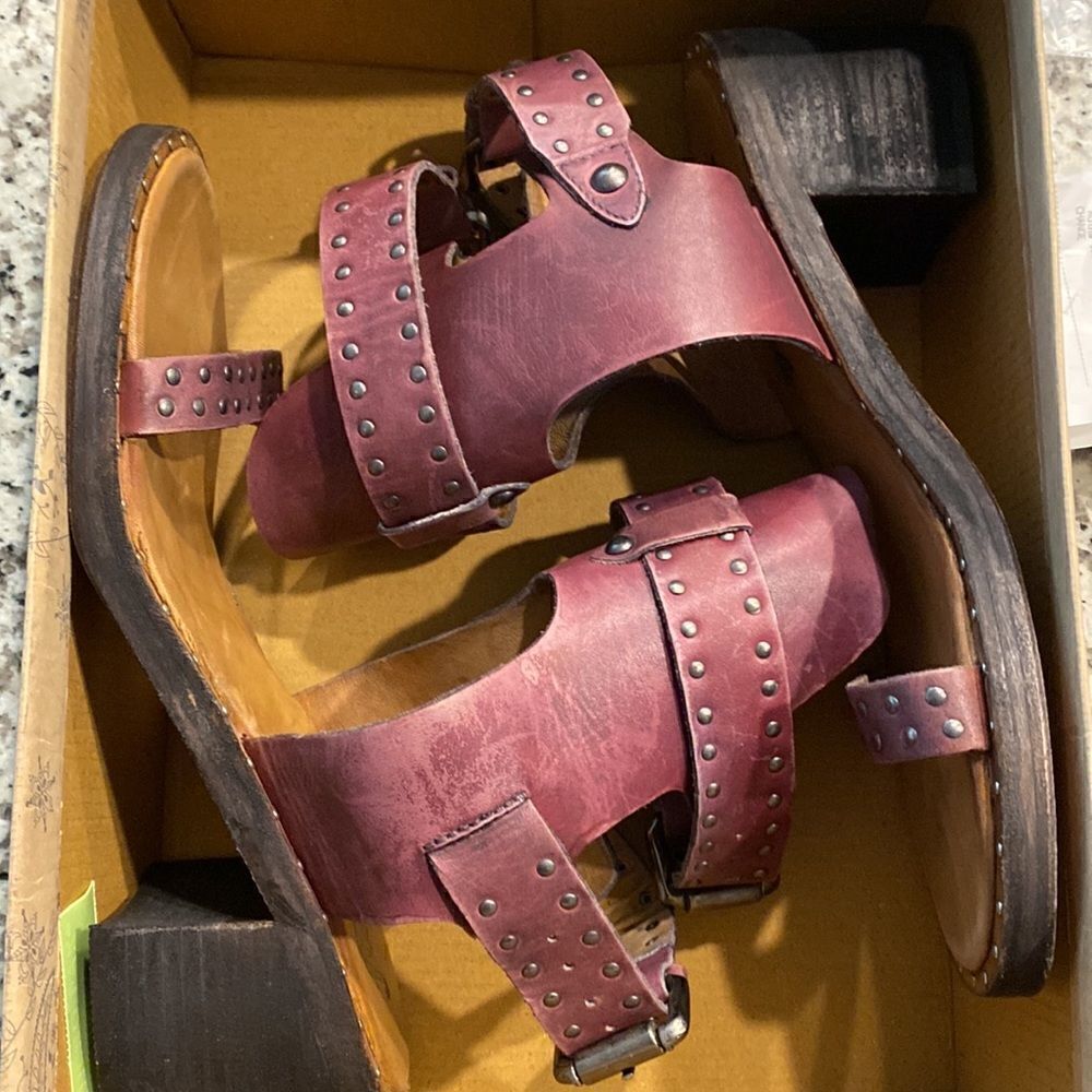 Free People Happiness Genuine Leather Sandals - Picture 9 of 9